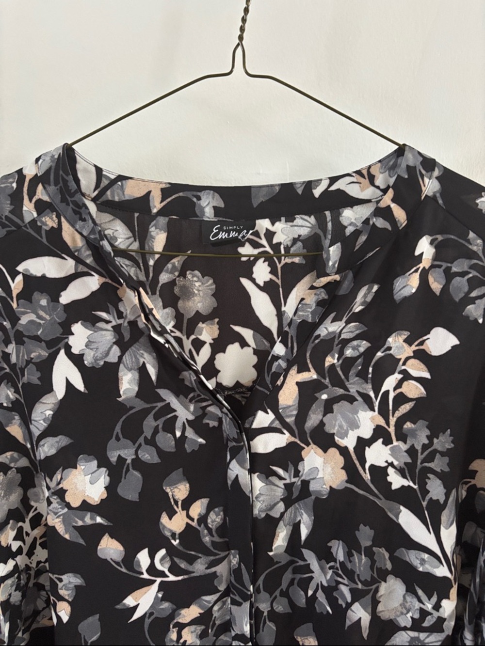 Simply Emma Black Floral Button-Down Blouse with Gray & Cream Flowers 2X - Picture 2 of 6